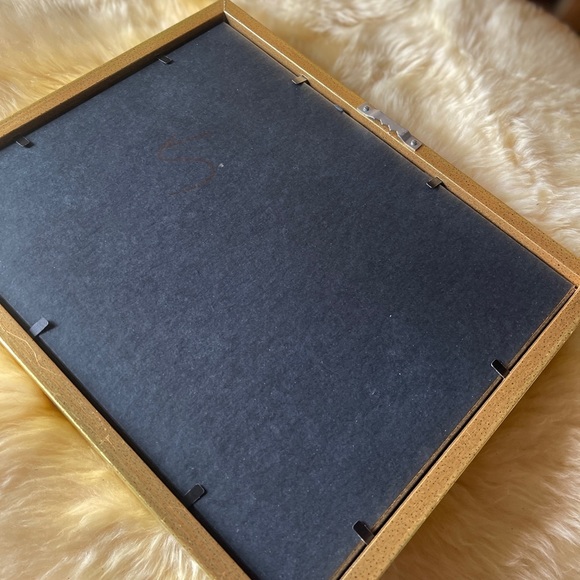 Vintage 8x10” Gold Frame Crochet Hand Knit Embroidery Tapestry Shadow Box - Picture 8 of 8